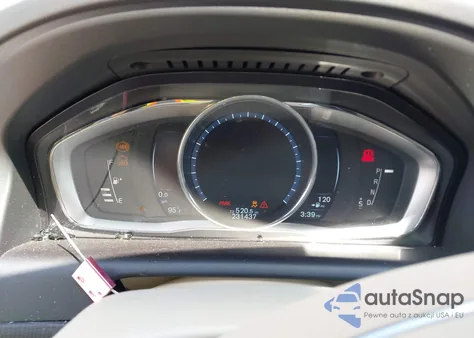 2015 Volvo Xc60 T6 из США, поврежденный, VIN YV4902RK7F2659176